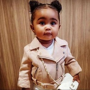 Meet your Posher, Saida